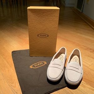 ‪‪Tod’s Gommino Driving Shoes‬‬ Suede Pink 37